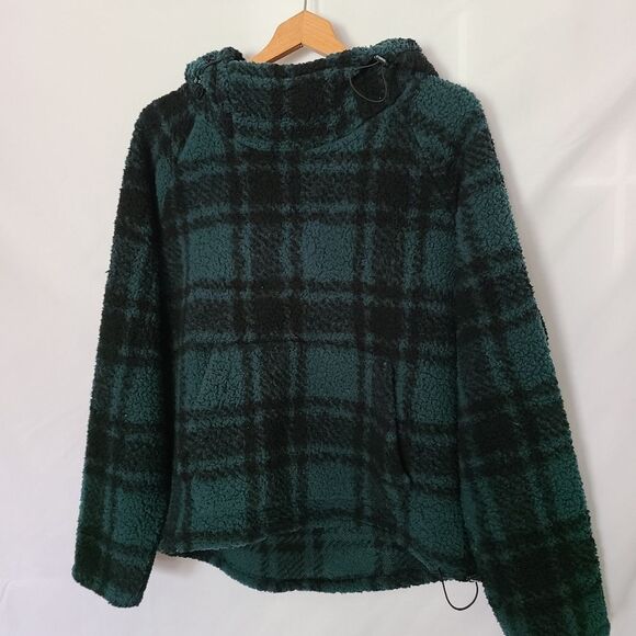 PINK Victoria's Secret Green and Black Plaid Teddy Fleece Sherpa Pullover Hoodie - Picture 1 of 3